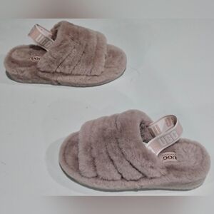 UGG Fluffy Slippers in Light Pink Size 5